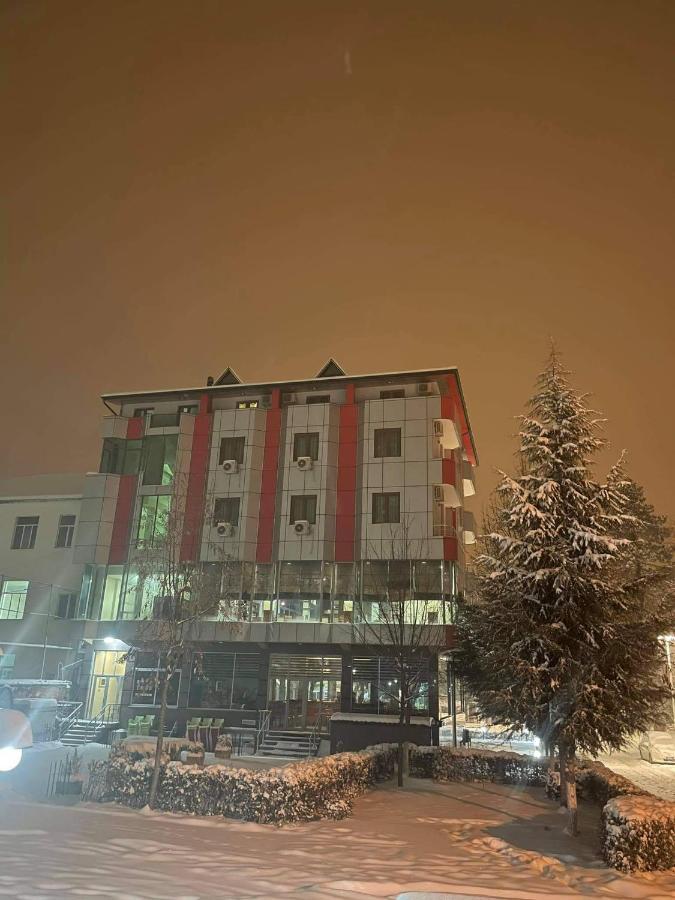 Hotel Piazza Peshkopi Extérieur photo