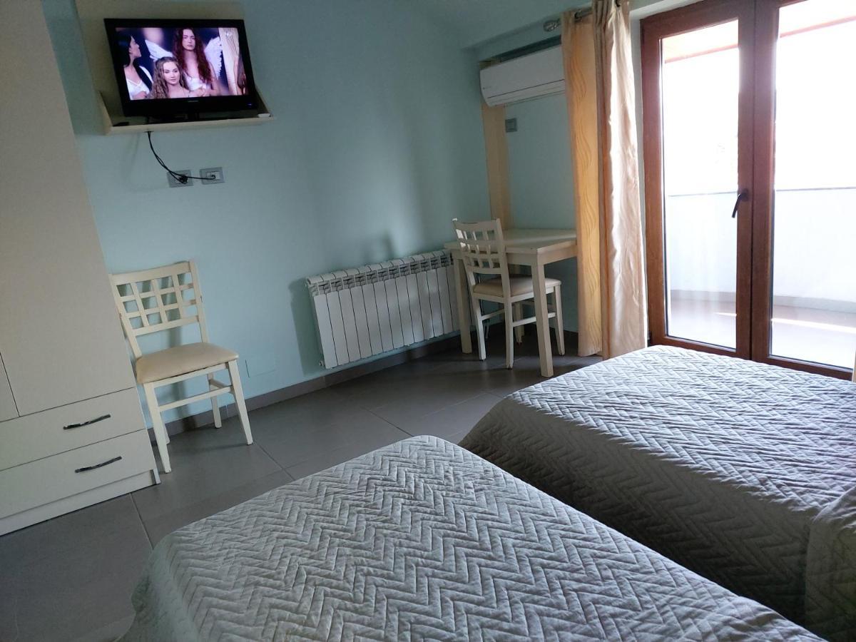 Hotel Piazza Peshkopi Extérieur photo