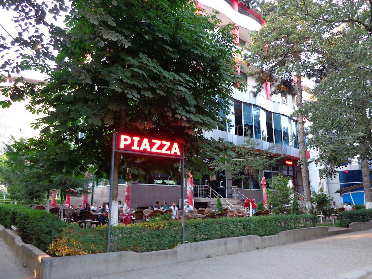 Hotel Piazza Peshkopi Extérieur photo