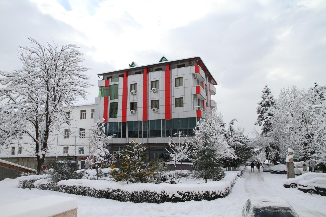 Hotel Piazza Peshkopi Extérieur photo