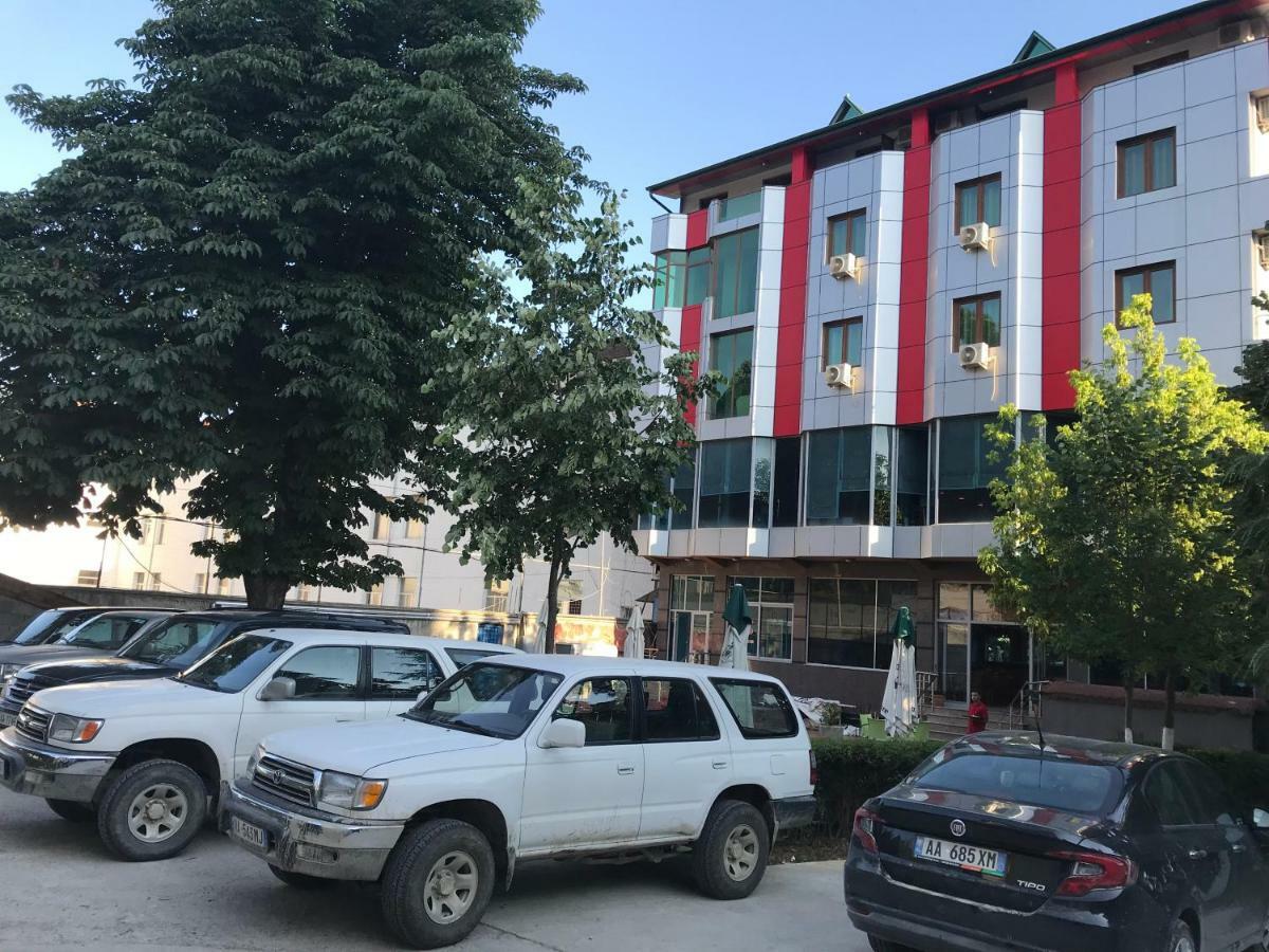 Hotel Piazza Peshkopi Extérieur photo