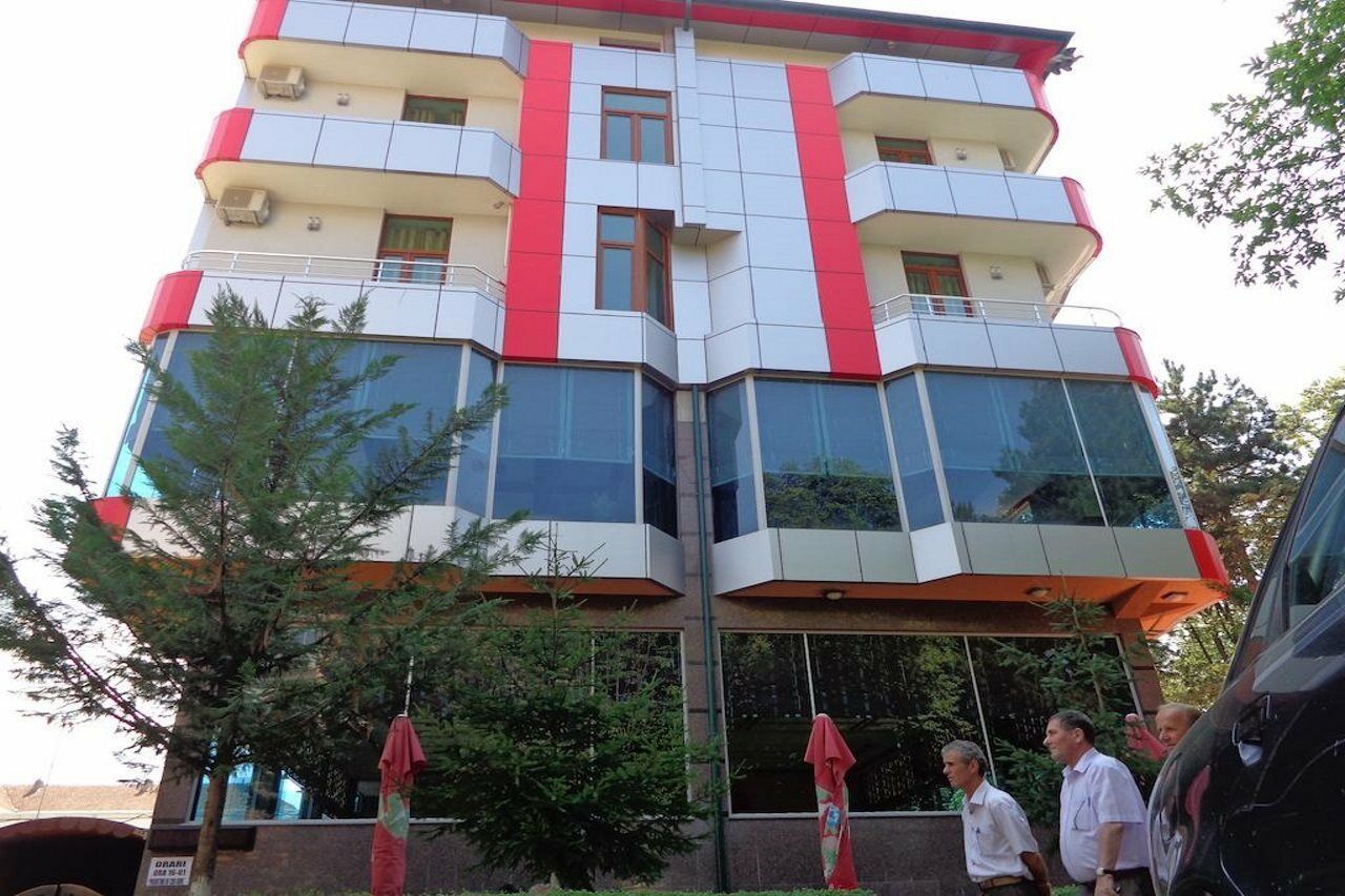 Hotel Piazza Peshkopi Extérieur photo